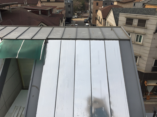남향 경사 지붕 열반사 알루미늄코팅 작업(20. 3.31)